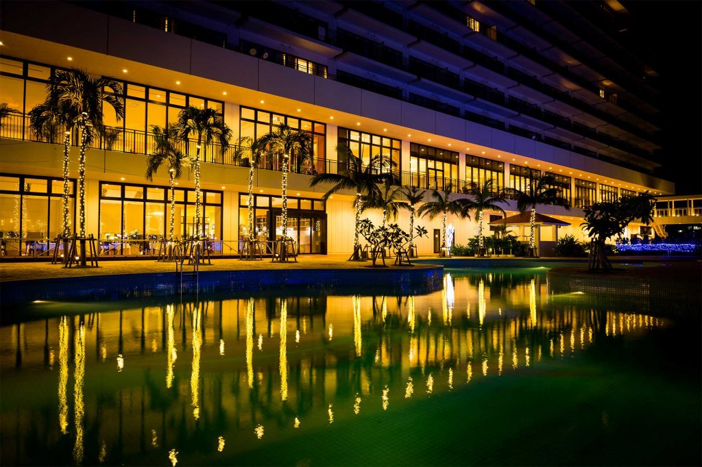 サザンビーチホテル＆リゾート沖縄の外観