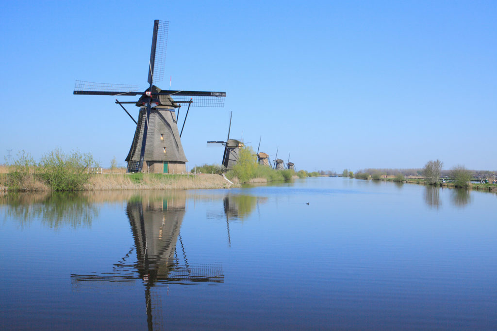 オランダの風景を代表する風車